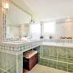 Villa 13P 5B Beautiful Villa With Pool And Jacuzzi *