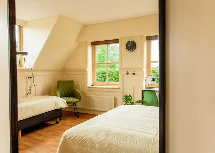 13p 5b Beautiful With Heated Pool And Jacuzzi Villa *