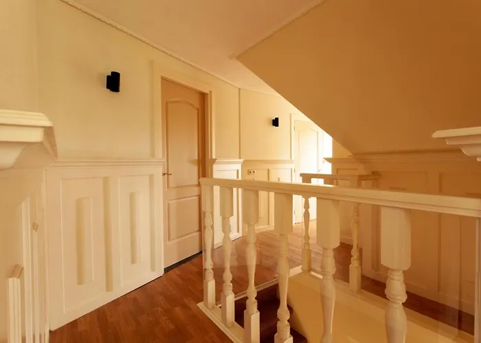 13p 5b Beautiful With Heated Pool And Jacuzzi *