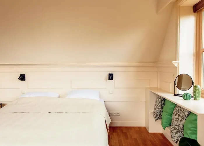 13p 5b Beautiful With Heated Pool And Jacuzzi