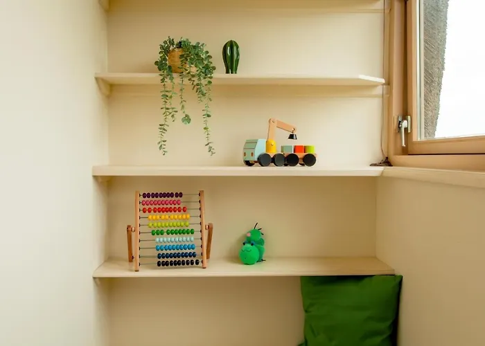 13p 5b Beautiful With Heated Pool And Jacuzzi * Heerhugowaard