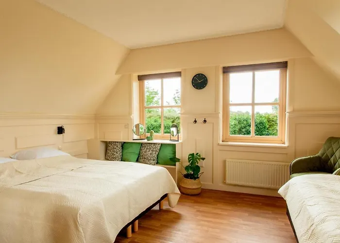 13p 5b Beautiful With Heated Pool And Jacuzzi Villa