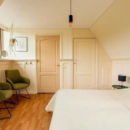 Villa Beautiful American Style With Heated Pool And Jacuzzi Heerhugowaard