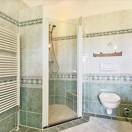 Beautiful American Style With Heated Pool And Jacuzzi Villa *