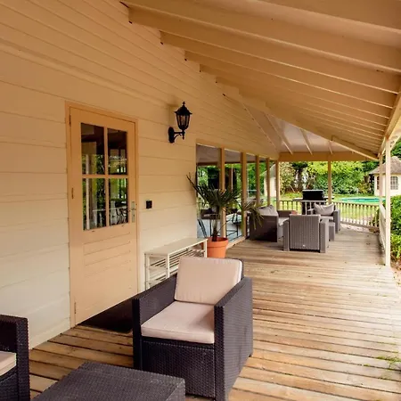 Beautiful American Style With Heated Pool And Jacuzzi